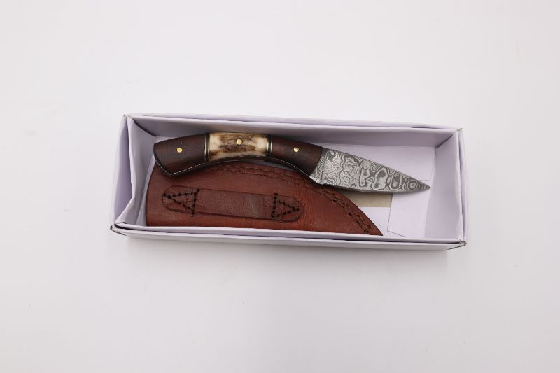 Photo 2 of 3 INCH DAMASCUS HK 7 STAG WOOD SKINNER NEW