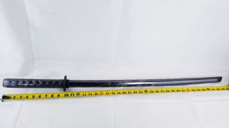 Photo 3 of 39 INCH TOY SWORD WITH DRAGON DETAIL NEW