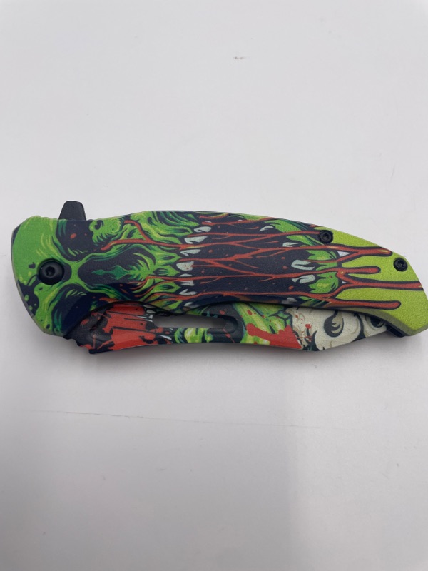 Photo 1 of 4.5 INCH RADIUM SKULL FOLDER POCKET KNIFE NEE 