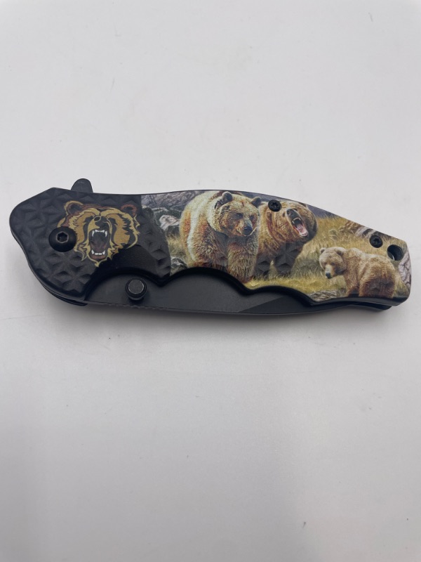 Photo 1 of GRIZZLY BEAR FAMILY IN GRASS POCKET KNIFE NEW 