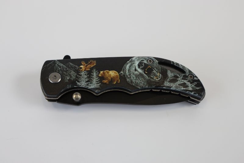 Photo 2 of GRIZZLY BEARS WITH OWL AND MOUNTAINS POCKET KNIFE NEW