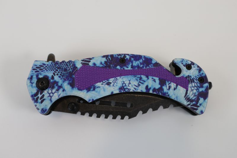 Photo 2 of BLUE AND PURPLE BRANCH CAMO POCKET KNIFE NEW 