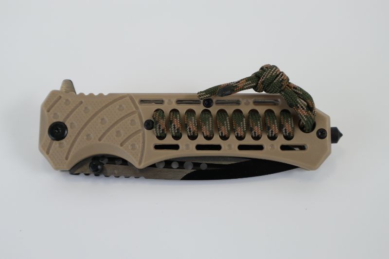 Photo 2 of BEIGE POCKET KNIFE WITH CAMO ROPE STRING ATTACHED NEW