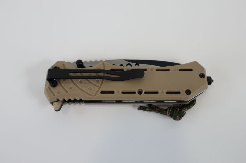 Photo 3 of BEIGE POCKET KNIFE WITH CAMO ROPE STRING ATTACHED NEW