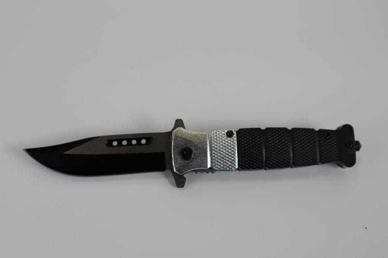 Photo 1 of BLACK AND SILVER POCKET KNIFE NEW 