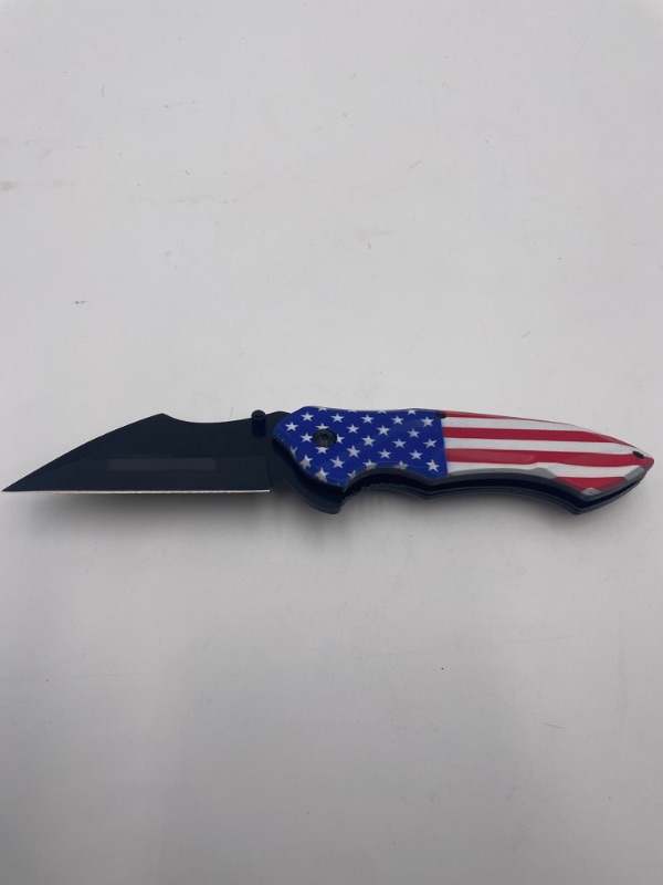 Photo 2 of AMERICAN FLAG POCKET KNIFE NEW 