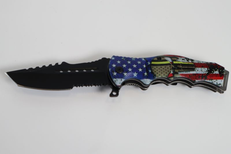 Photo 1 of THE PUNISHER WITH AMERICAN FLAG POCKET KNIFE NEW 