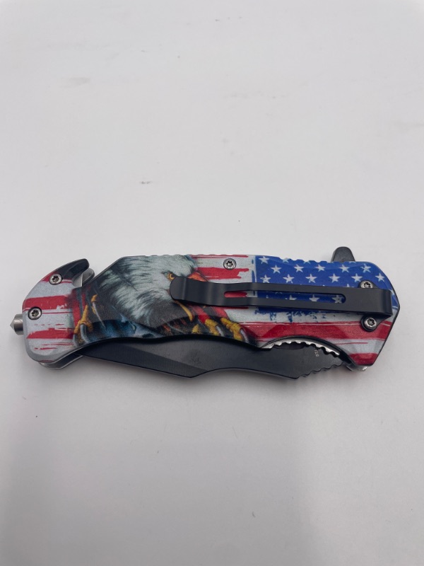 Photo 3 of AMERICAN EAGLE AND AMERICAN FLAG POCKET KNIFE WITH WINDOW BREAKER NEW 