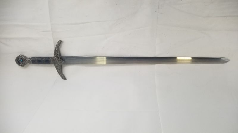 Photo 2 of EAGLE CROSS GUARD ROBIN HOOD SWORD NEW 