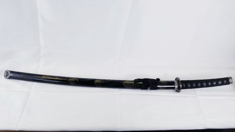 Photo 3 of 26 INCH KATANA SWORD WITH GOLD SPLASH ON THE SHEATH NEW