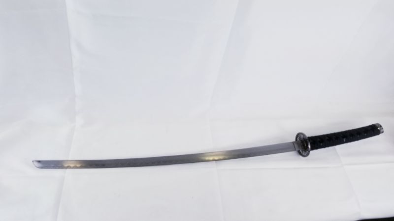 Photo 1 of 26 INCH KATANA SWORD WITH GOLD SPLASH ON THE SHEATH NEW