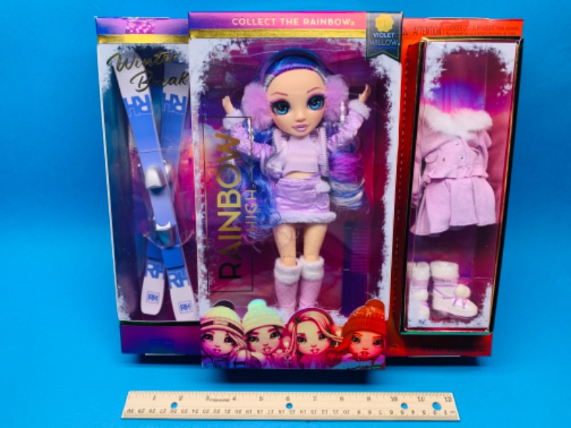 Photo 4 of 257535… Rainbow High winter break doll with outfit and skis toy