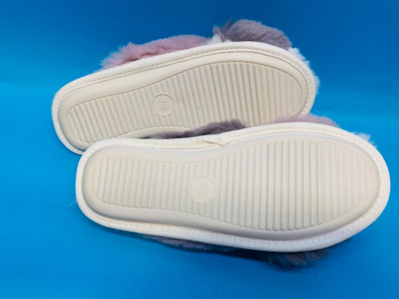 Photo 4 of 257673… size medium  7/8  fluffy slippers 