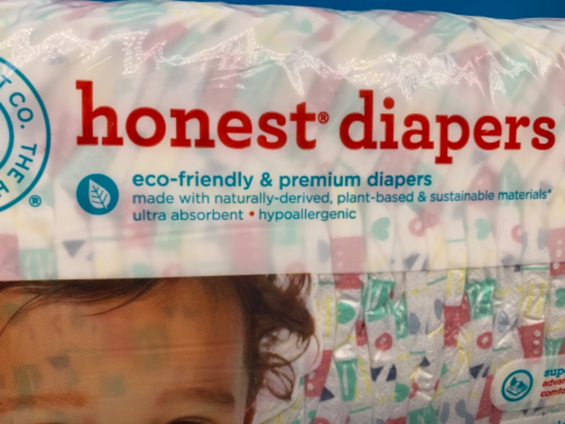 Photo 3 of 257794… 87 eco-friendly Honest Diapers size 4 - three packs of 29 