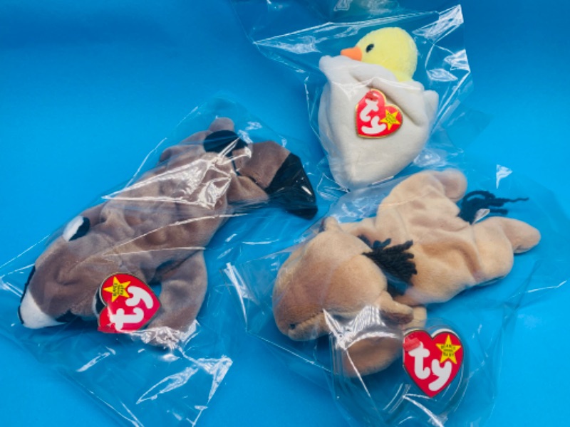 Photo 1 of 258154…  3 TY beanie babies  in plastic bags 