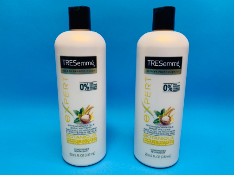 Photo 1 of 258233… 2 tresemme botanique damage recovery conditioner 25 oz. Each 