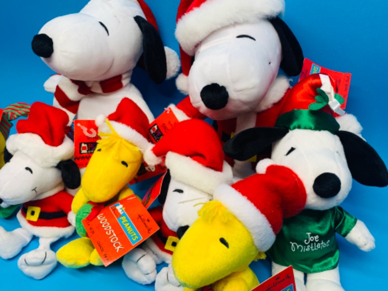 Photo 2 of 258255…snoopy and Woodstock Christmas plushies with tags 