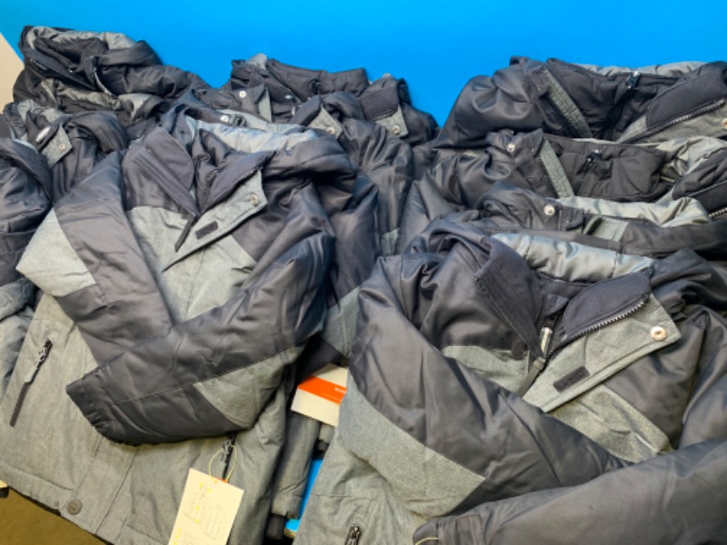 Photo 1 of 258264… huge lot 12 kids 3 in 1 jackets size small 6-7
