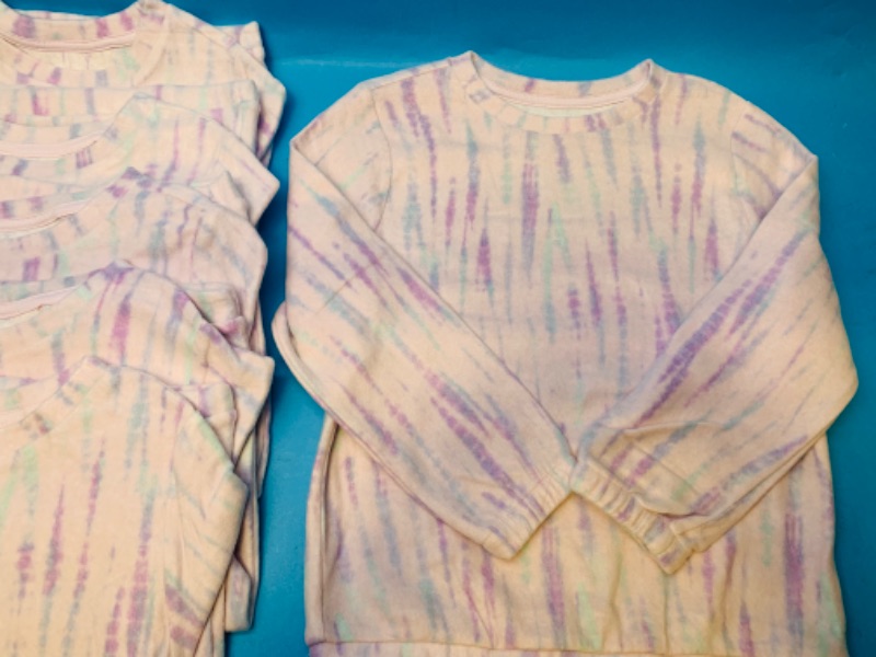 Photo 1 of 258313… 6 girls size small fleece sweatshirts