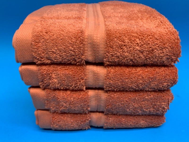 Photo 1 of 258773… 4 fluffy hand towels 16 x 28”