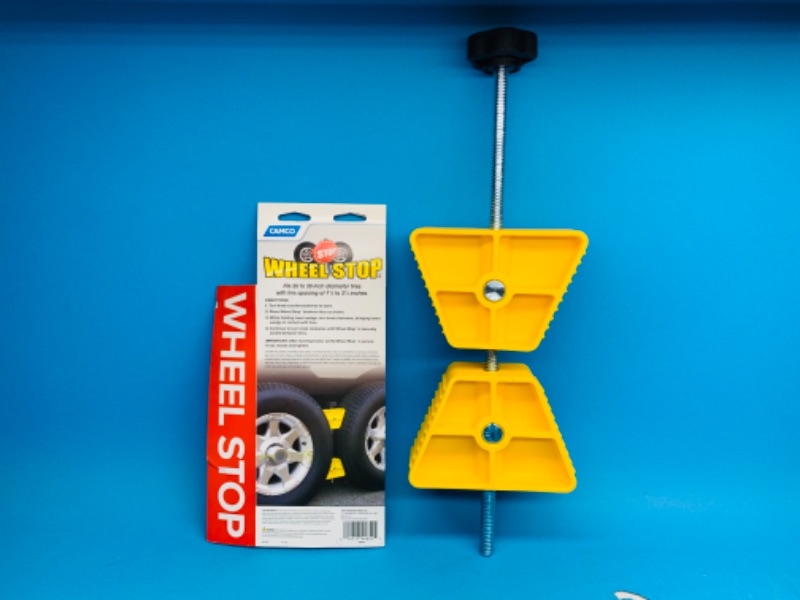 Photo 2 of 259774… Camco Small RV Wheel Stop | Features a Lightweight Heavy-Duty Design with a Rubber Handle, Prevents Shifting of Trailer Tandem Tires while Parked or Re-Hitching, and Fits 26” to 30” Tires (44652) Small Wheel Stop Single Pack