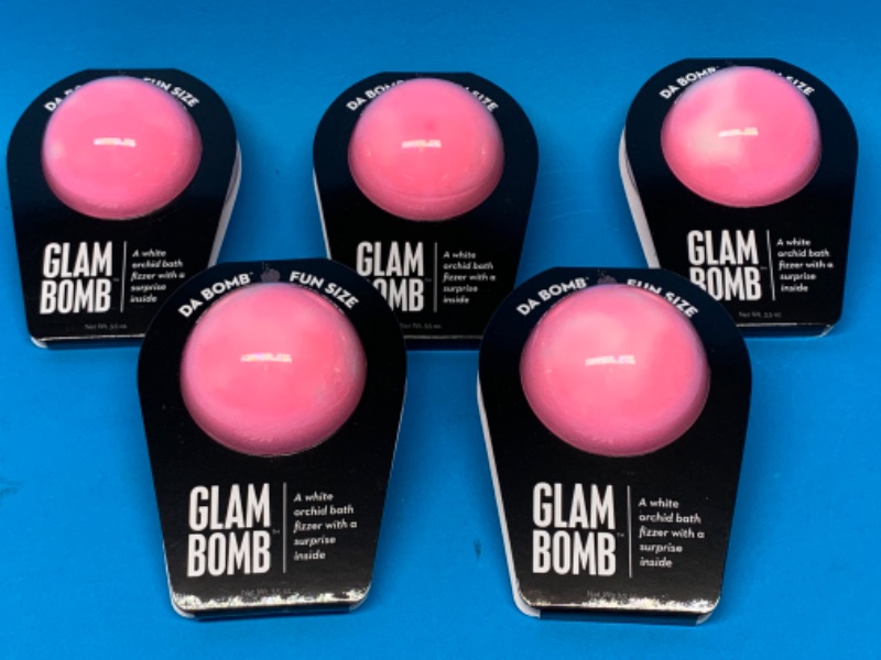 Photo 1 of 259819…  5 glam bomb bath fizzers with surprise inside 