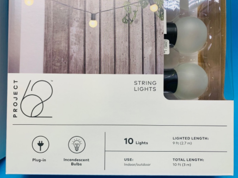 Photo 1 of 259828… 4 boxes of string lights. 10 light bulbs 10 foot length connect 8 strands end to end 