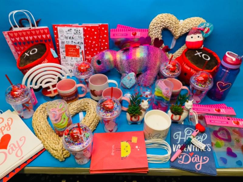 Photo 1 of 259951…table full of valentines items 