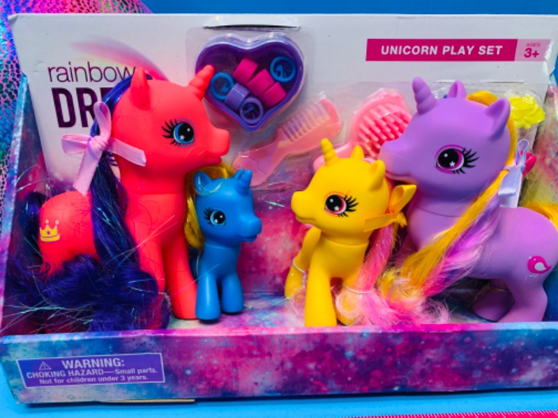 Photo 3 of 259952…unicorns and shiny Dino toys