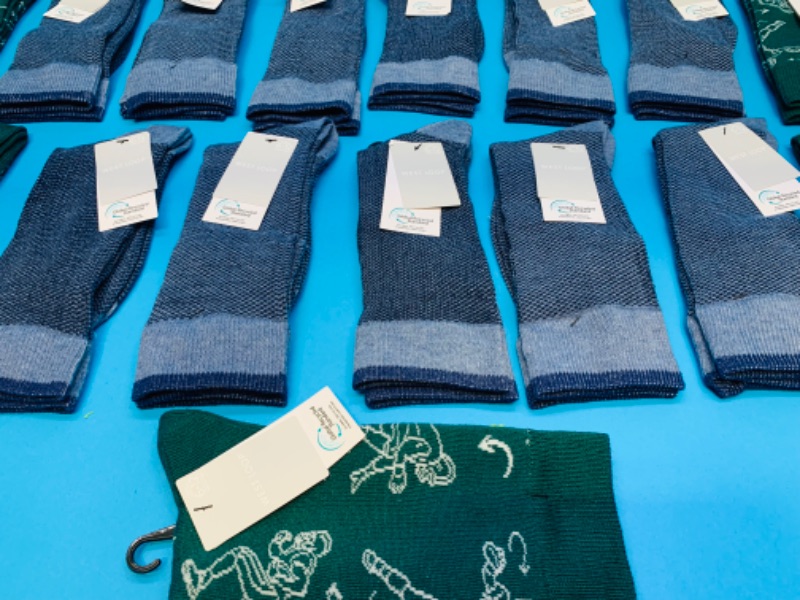 Photo 2 of 259999…16 pairs of men’s crew socks size 6-12