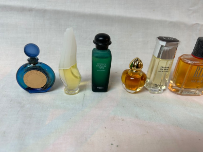 Photo 2 of lot of 10 vintage perfume and cologne bottles