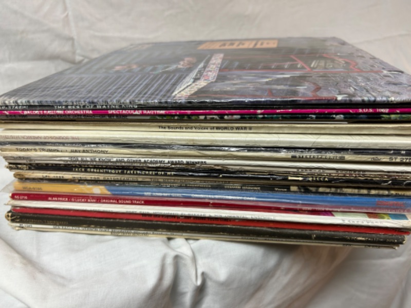 Photo 3 of 25 record albums 