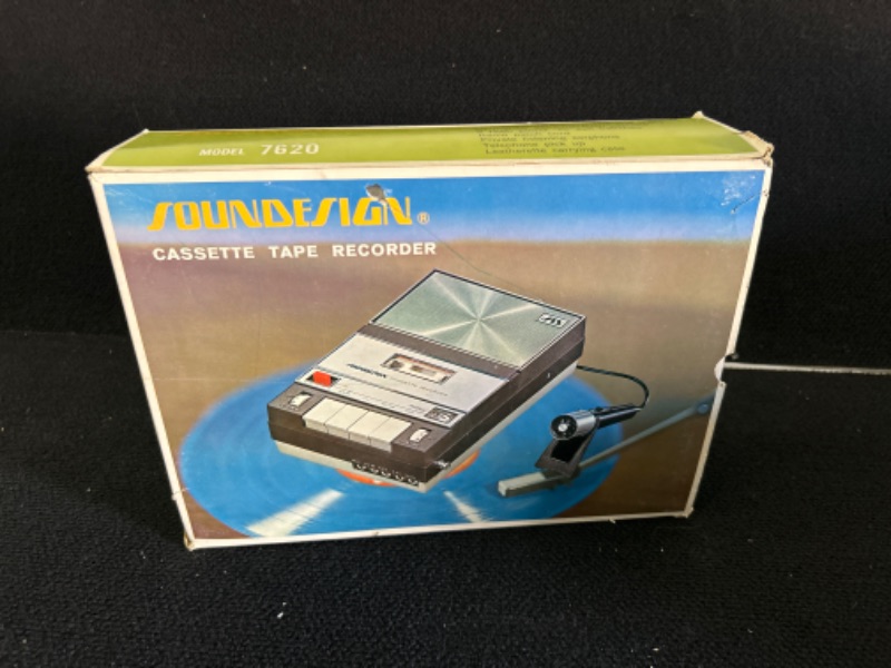 Photo 1 of Vintage Soundsign 7620 cassette deck in original box untested 
