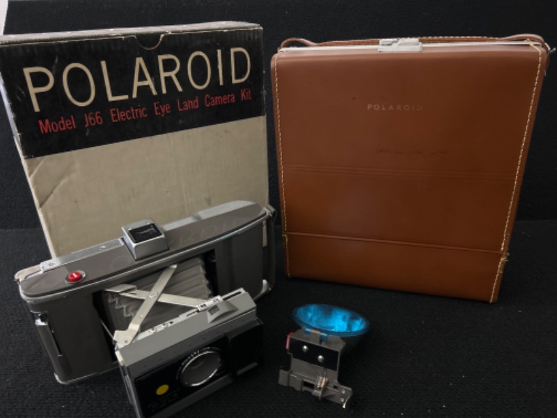 Photo 1 of Vintage Polaroid J66 Land camera in original leather case and  box 