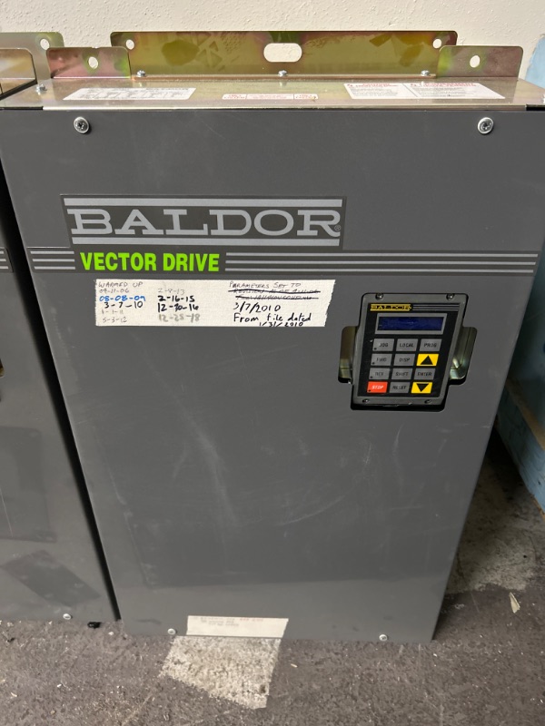 Photo 1 of Large Baldor Vector drive zd18h475-eo measures 30x18x12 