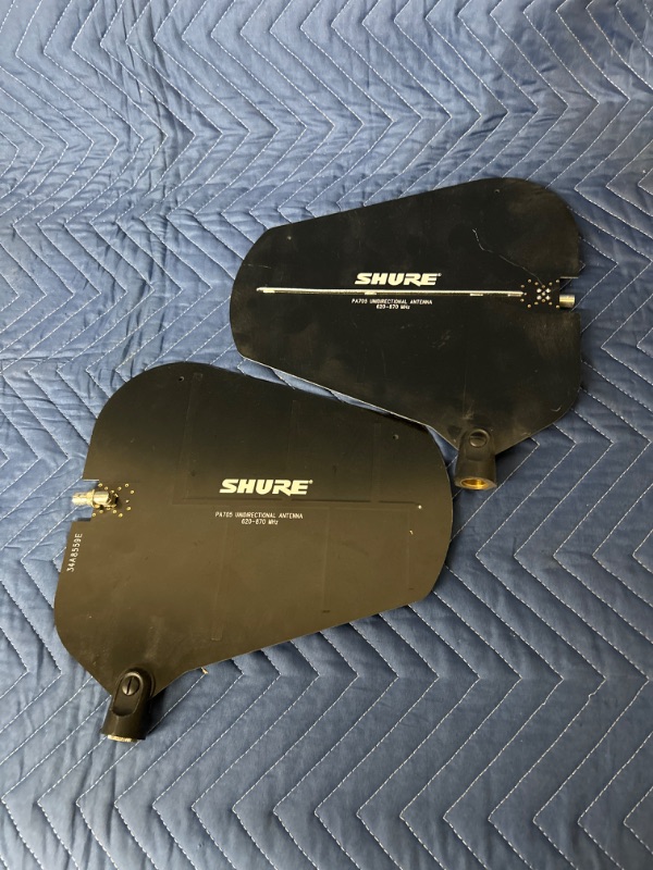 Photo 1 of set of 2 Shure PA705 antennas 620-870 MHz