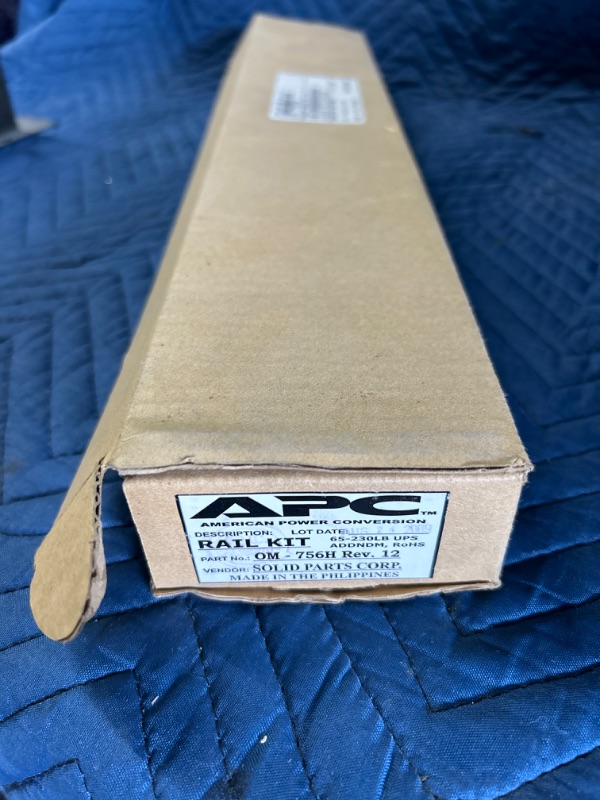 Photo 1 of New in box APC OM-756H Rev 12 Sliding Rail Kit Smart-UPS Rackmount Rails