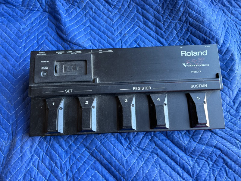 Photo 1 of Roland V- Accordion FAC-7 Foot controller   came from working environment untested  