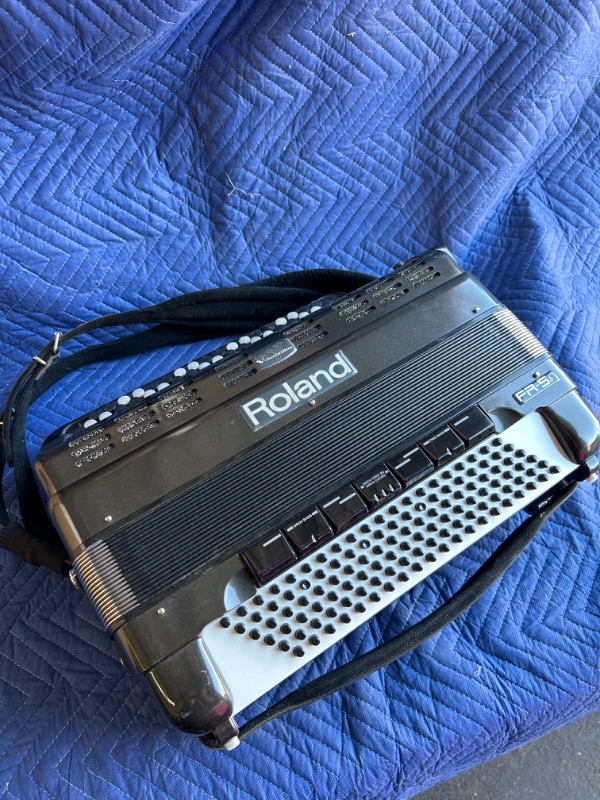 Photo 1 of Roland FR-5b V-Accordion untested 