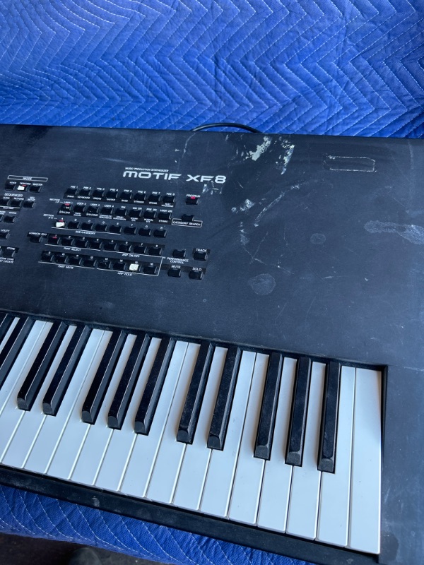 Photo 4 of Yamaha MOTIF XF8 Synthesizer Workstation 88 Weighted Key Keyboard plugged in powers on no further testing done dusty from warehouse 