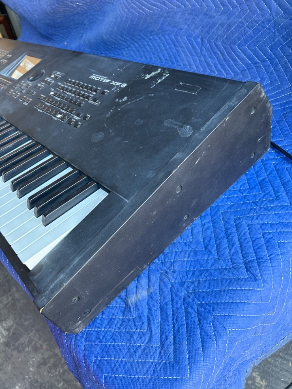 Photo 5 of Yamaha MOTIF XF8 Synthesizer Workstation 88 Weighted Key Keyboard plugged in powers on no further testing done dusty from warehouse 