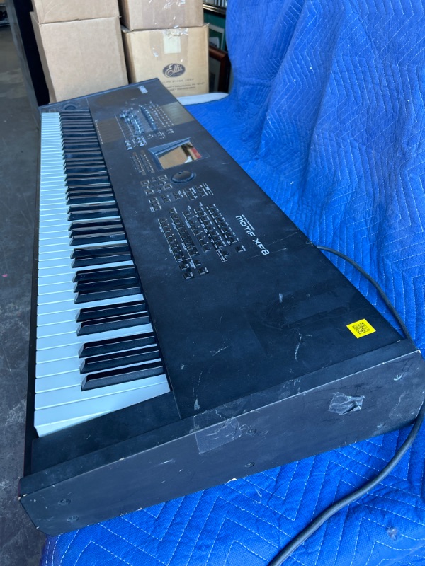 Photo 4 of Yamaha MOTIF XF8 Synthesizer Workstation 88 Weighted Key Keyboard plugged in powers on no further testing done dusty from warehouse 