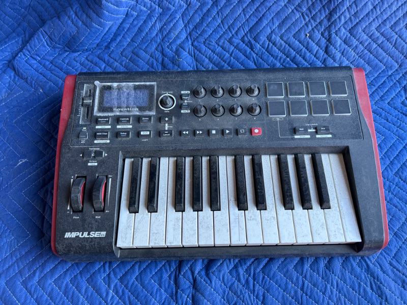 Photo 1 of Novation Impulse 25 untested dirty from warehouse 