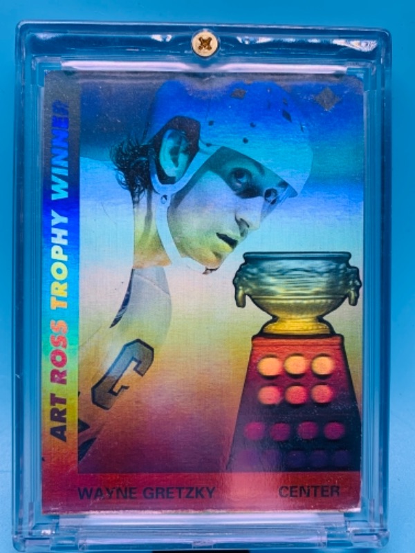 Photo 1 of 277716…upper deck 1991 hologram Wayne Gretzky Art Ross trophy winner card AW1 in hard plastic case 