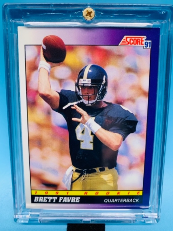 Photo 1 of 277724…score 1991 Brett Favre rookie card 611 in hard plastic case