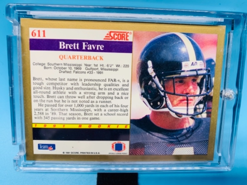 Photo 2 of 277724…score 1991 Brett Favre rookie card 611 in hard plastic case