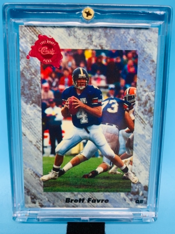 Photo 1 of 277725… classic 1991 Brett Favre rookie card 129 in hard plastic case