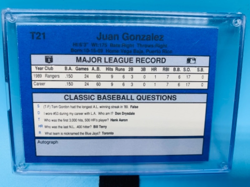 Photo 2 of 277729… classic 1990 Juan Gonzalez card T 21 in hard plastic case