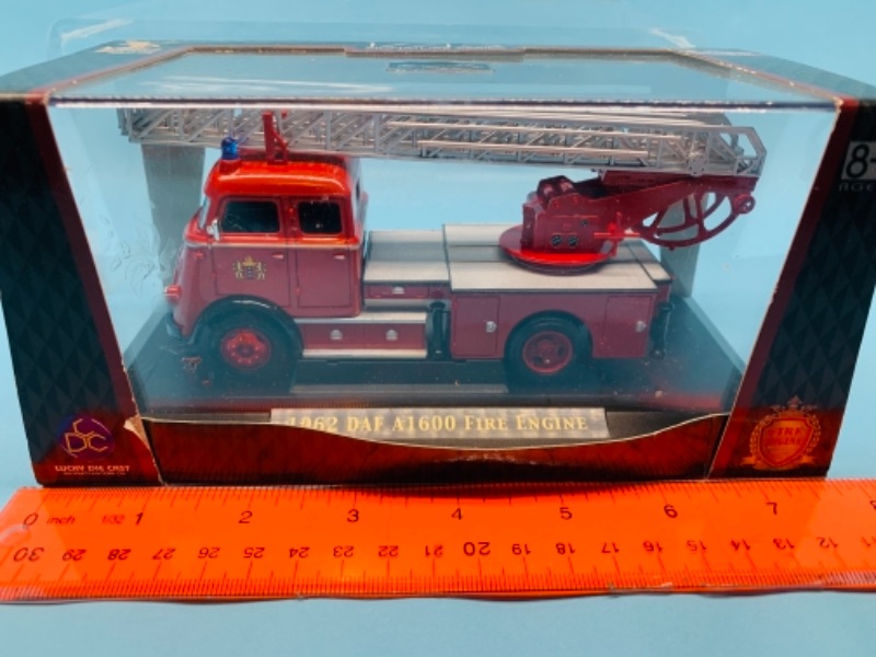 Photo 1 of 277814…1962 DAF A1600 fire engine 1/43 scale die cast with display box in original box 
