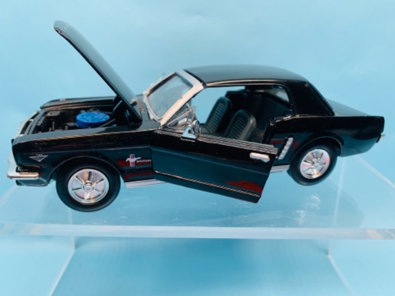 Photo 1 of 277816…7” die cast 1964 mustang car - 1:24 scale 